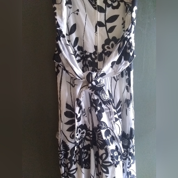 Bisou Bisou Dress - Picture 3 of 8